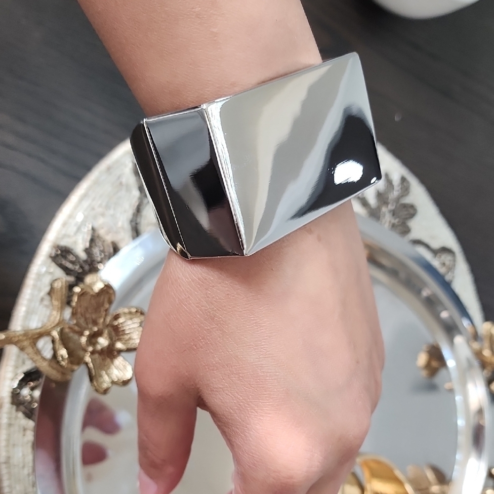 Silver Geometric Bangle - Picture 6 of 9